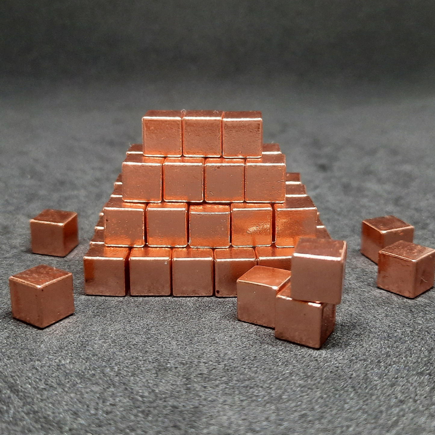 Copper metal cubes for board games, 8mm
