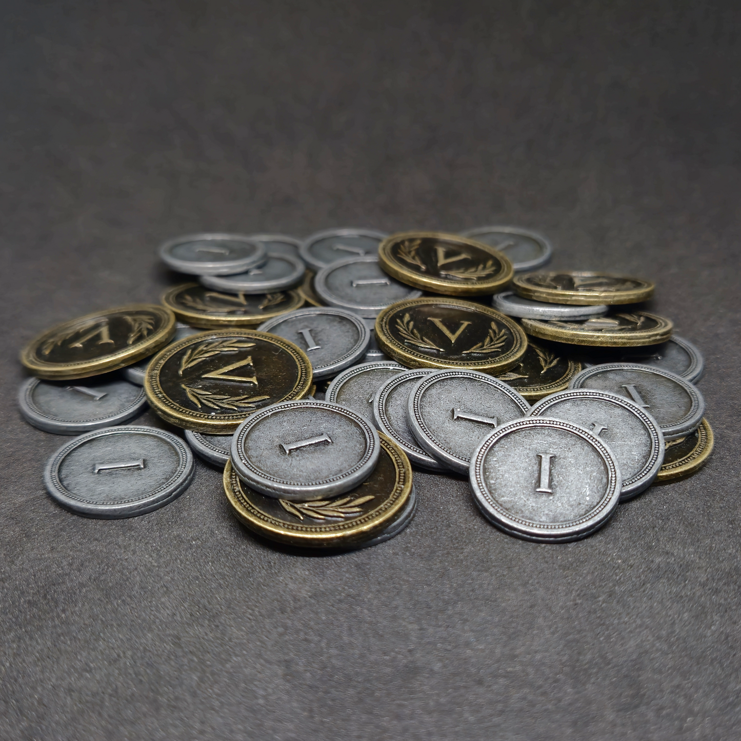 Ensemble de pièces romaines en métal couleur argent et or de valeur 1 et 5 pour jeux de société