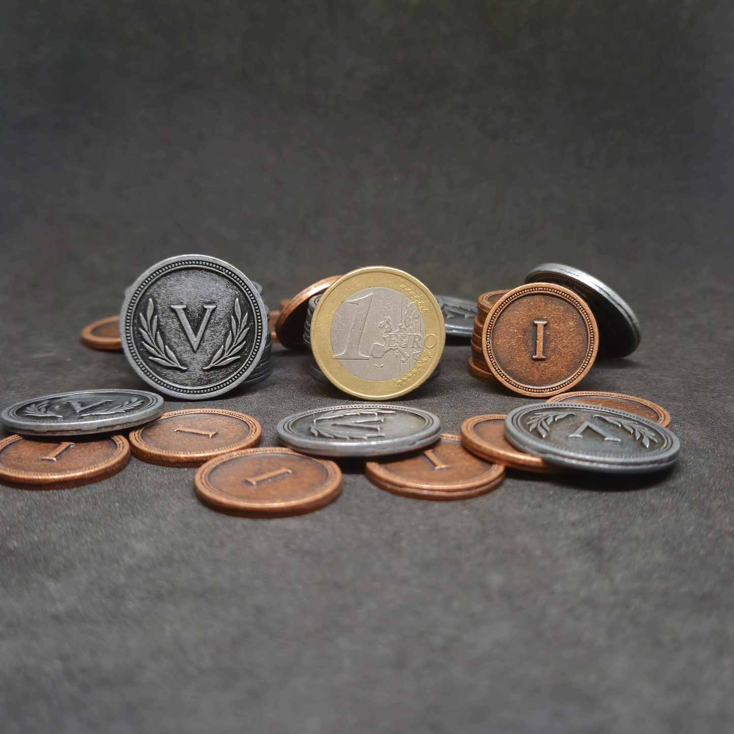 Ensemble de pièces romaines en métal couleur bronze et argent de valeur 1 et 5 pour jeux de société