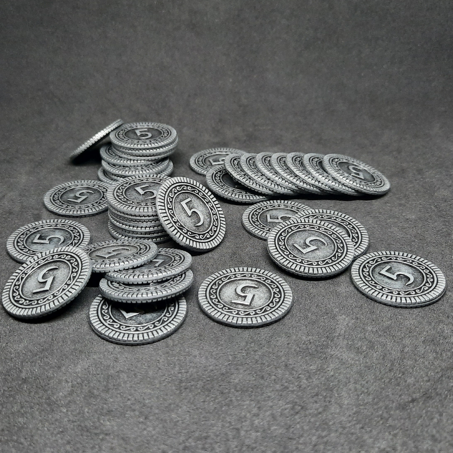 Silver coins, 25mm, of value 5 for board games, role playing games or magic theme party