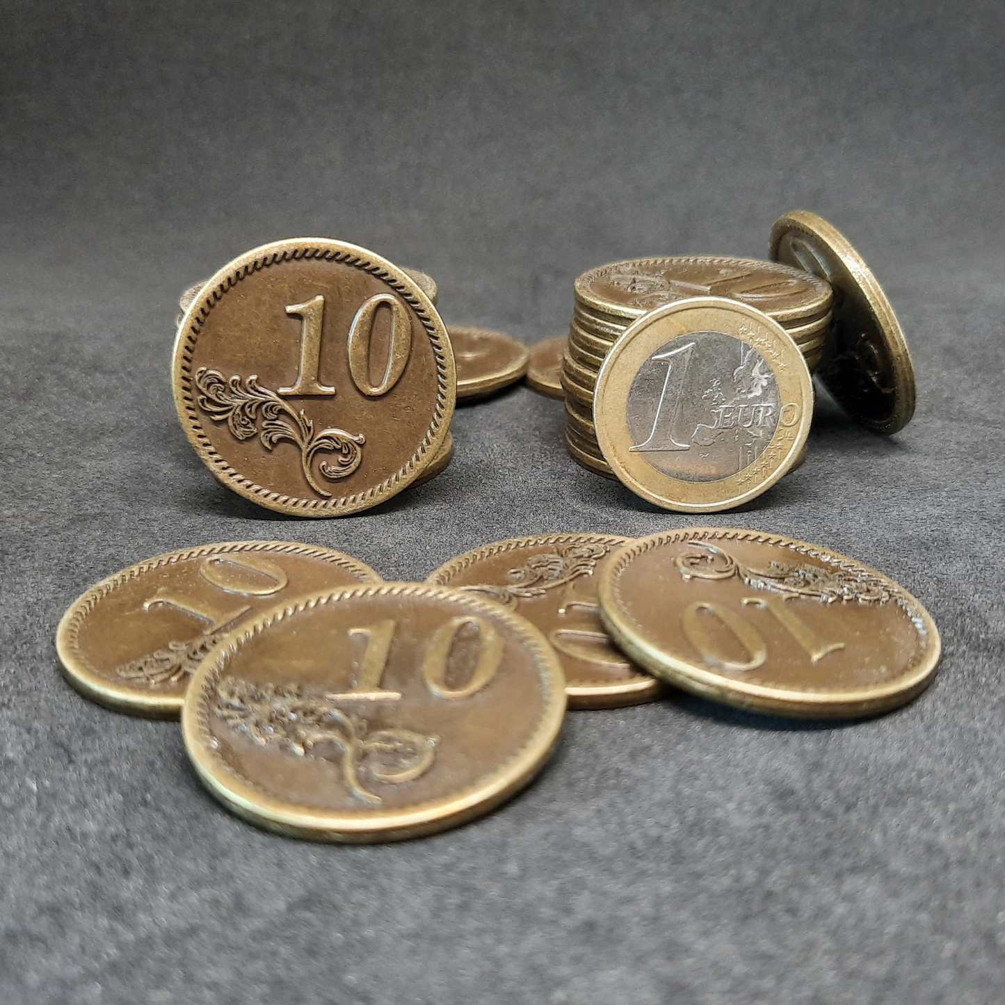 Antique gold metal coins of value 10 for board games, 30mm