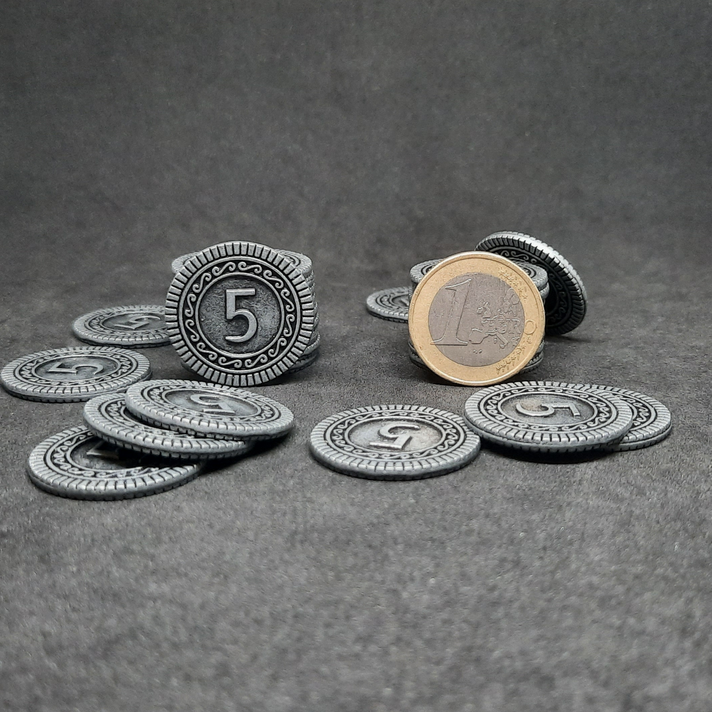 Silver coins, 25mm, of value 5 for board games, role playing games or magic theme party