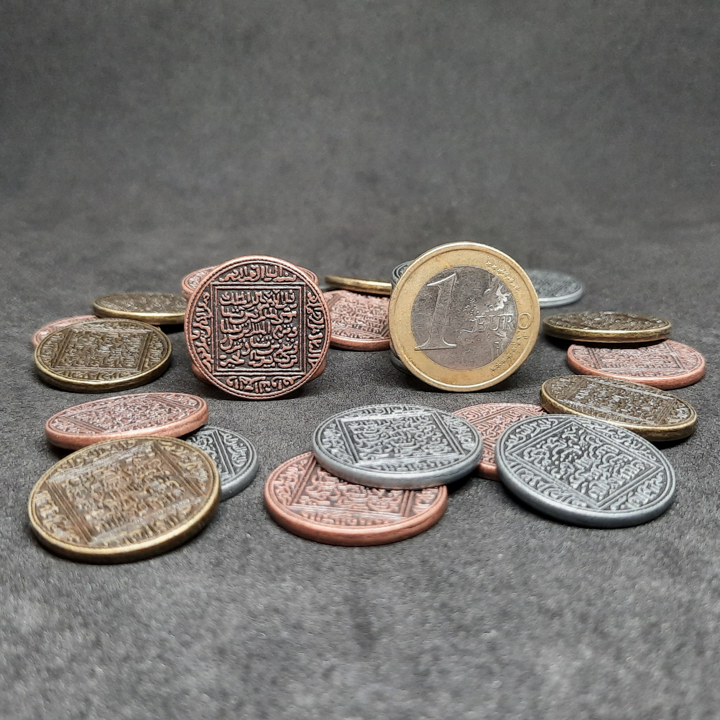 Set of arabic bronze, silver and gold metal coins for board games, 22mm