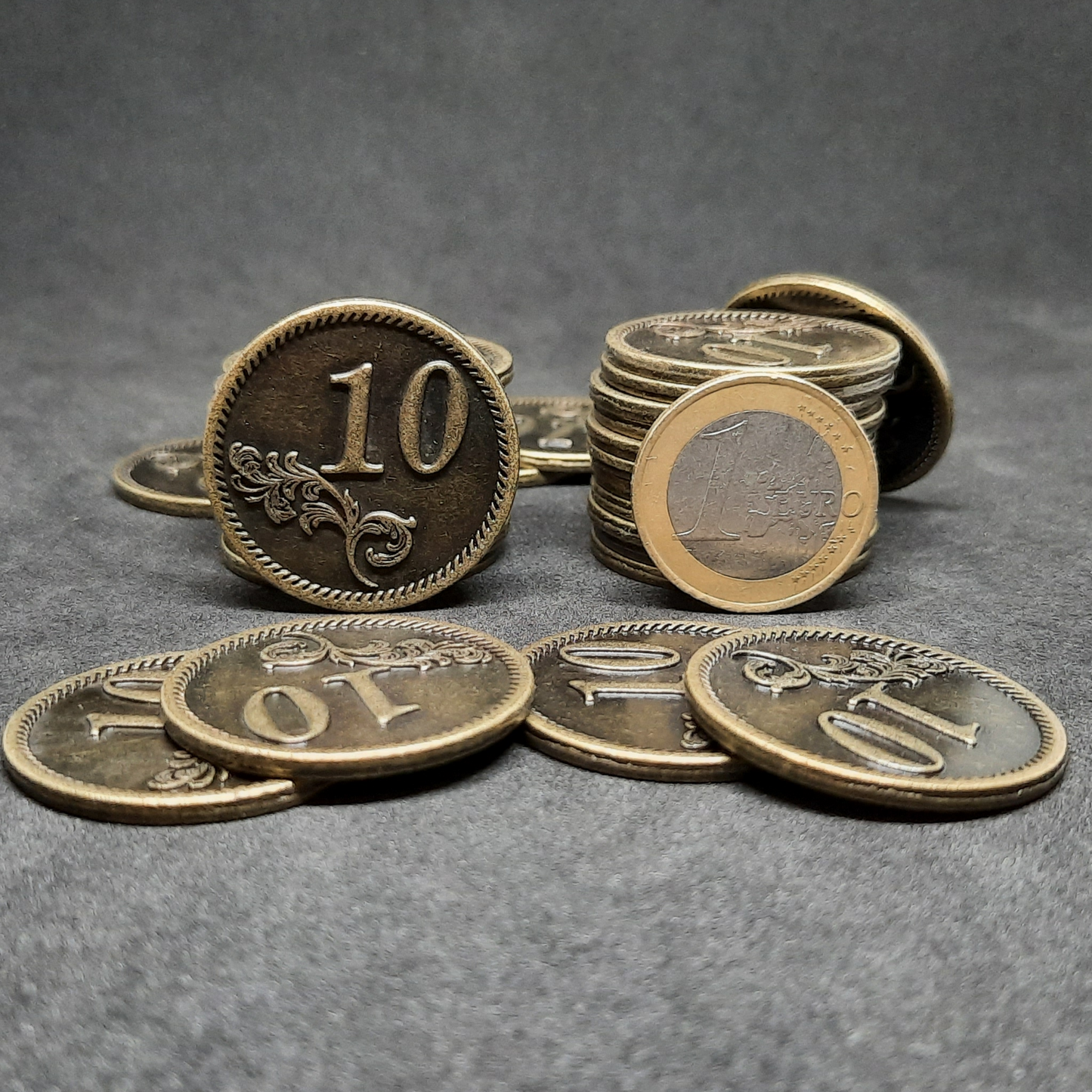 Antique gold metal coins of value 10 for board games, 30mm