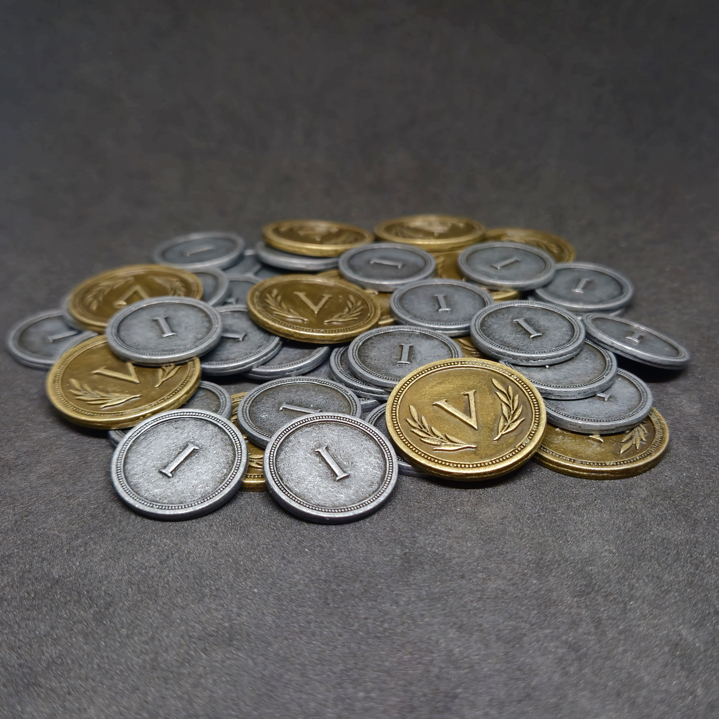 Ensemble de pièces romaines en métal couleur argent et or de valeur 1 et 5 pour jeux de société