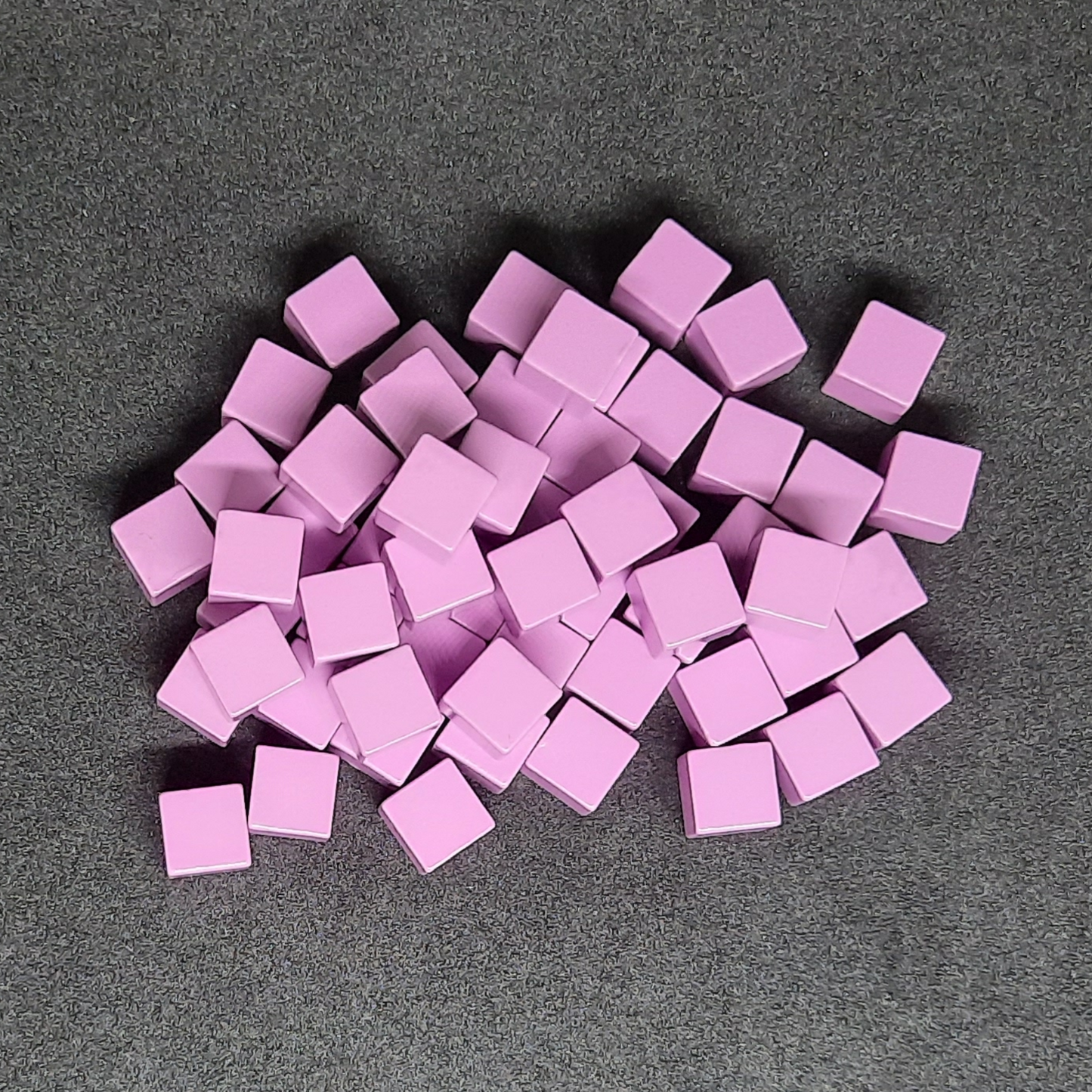 Purple metal cubes for board games, 8mm